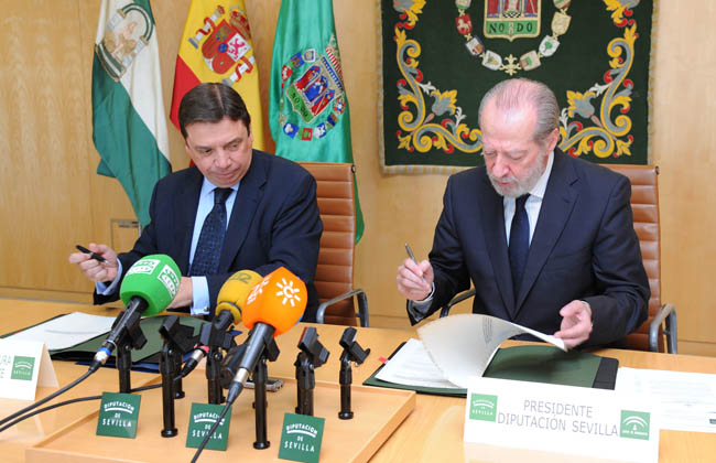 villalobos-planas-convenio-contaminacion-luminica