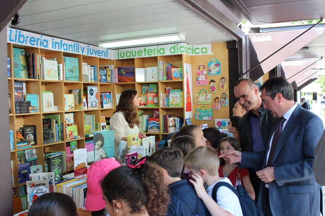 espadas feria del libro