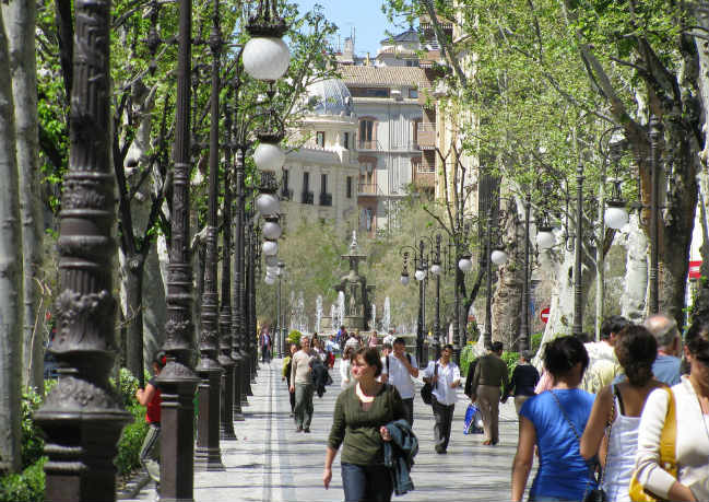 gente-caminando-calles-reven flickr2
