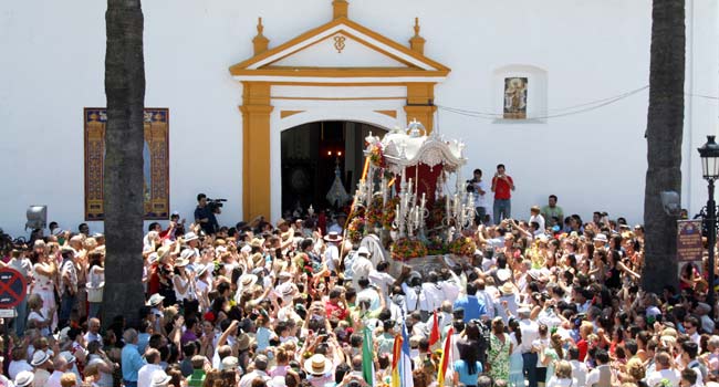 La presentación de las hermandades del Rocío en Villamanrique de la Condesa está declarada Fiesta de Interés Turístico de Andalucía / Sevilla Actualidad