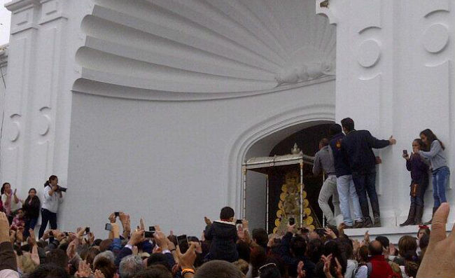 virgen-rocio-entrada-aleparcre-twitter