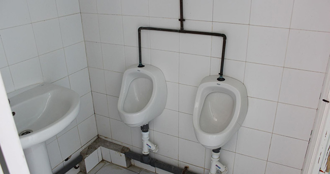 bano-colegio-lora-tamayo