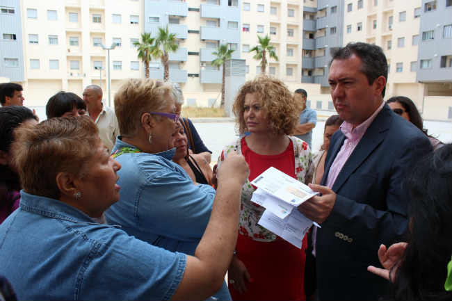 espadas alquiler digno