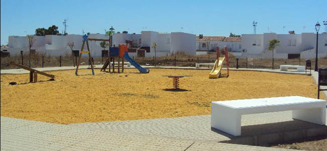 El nuevo espacio público creado en la zona de El Cabecillo en Castilblanco de los Arroyos / Sevilla Actualidad