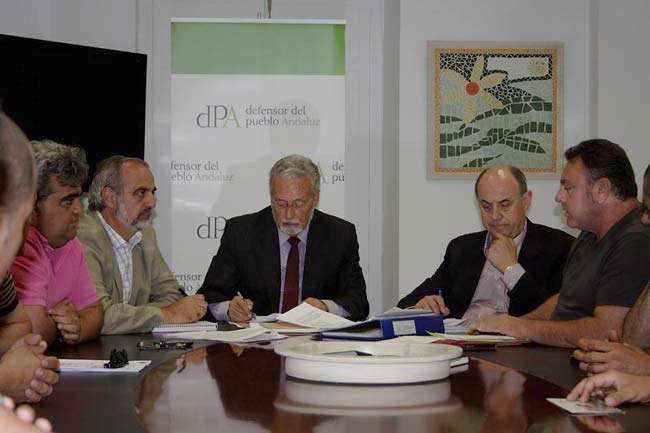 trabajadores-roca-defensor-pueblo-rocasevilla