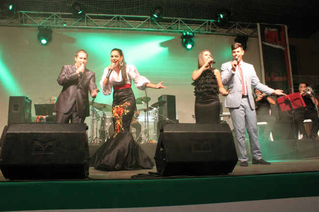 Copla lora pabellón