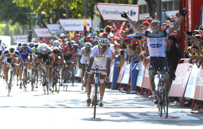 llegada-meta-vuelta-espana-2013-sevilla-oficial