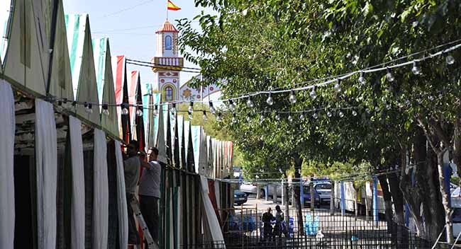 preparativos-feria-tomares