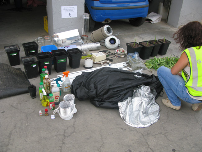 MARIHUANA MOCHILO 034