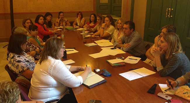 espadas-asociaciones-mujeres