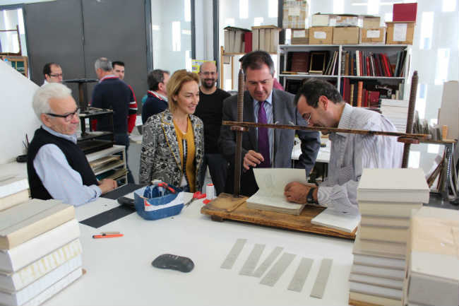 2013-11-15 espadas arte sacro 1