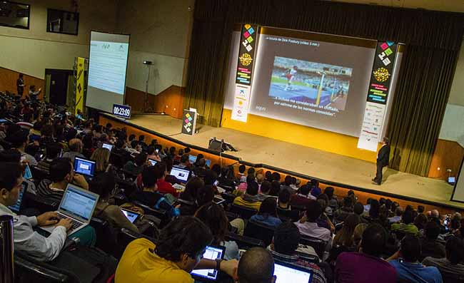 momento-ebe13-sala-amarilla