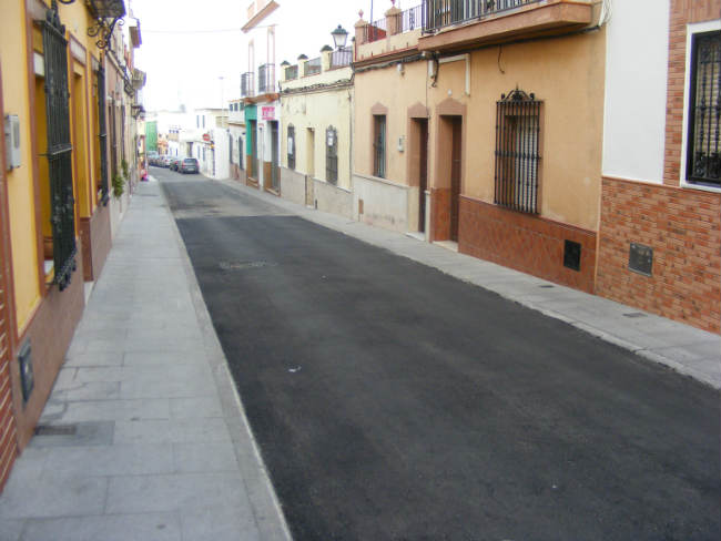 reparacion asfalto calles gines