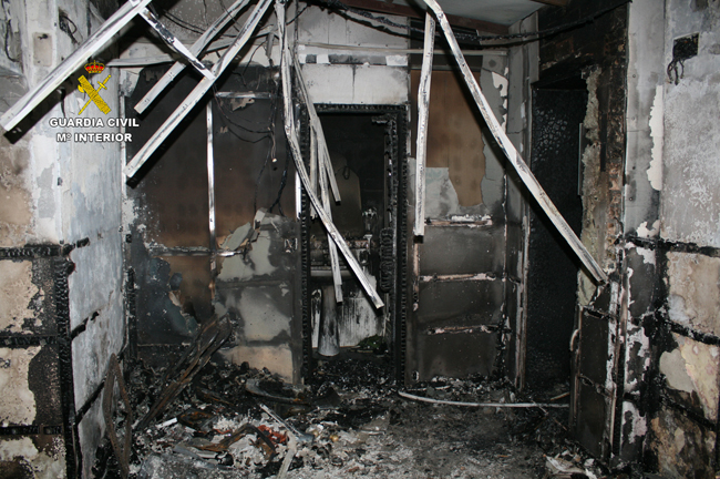 AZNALCOLLAR INCENDIO