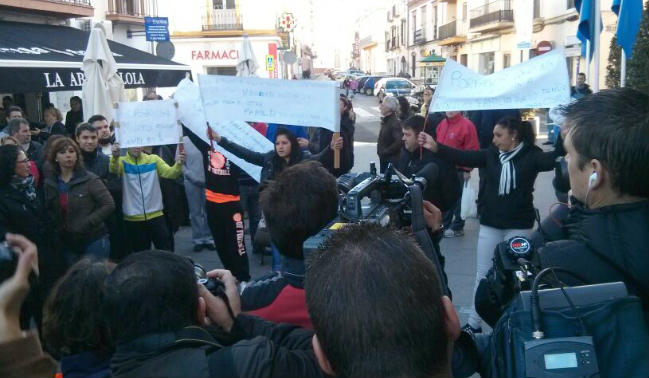 protesta-vecinos-triple-muerte-crivas