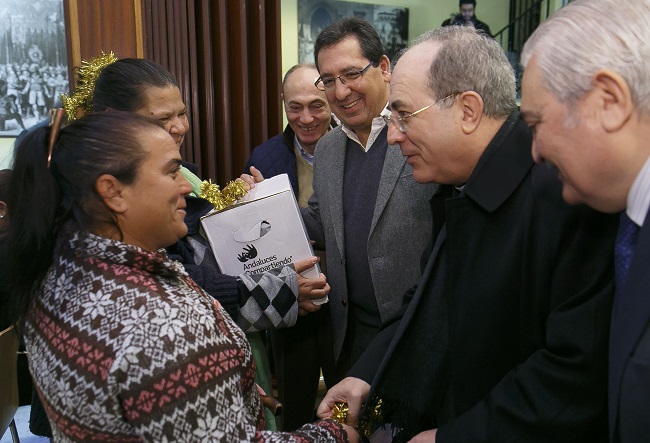 pulido-asenjo-alimentos-familias-tres-mil