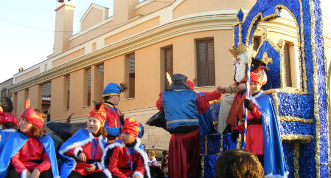cabalgata-reyes-magos-gines