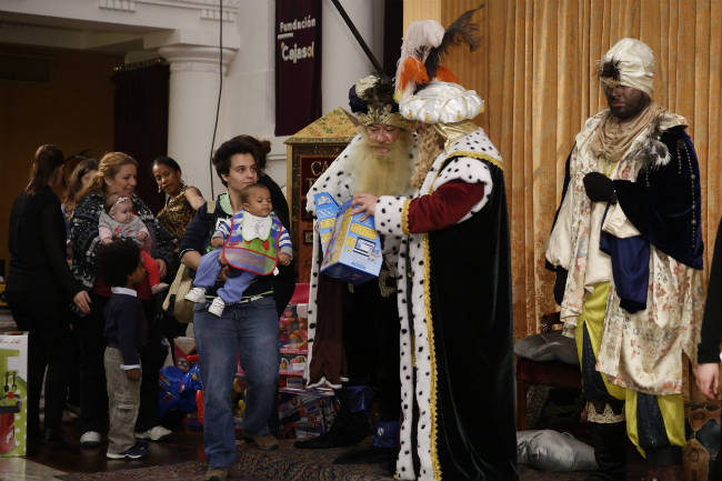 campana-regalos-reyes-fundacion-cajasol