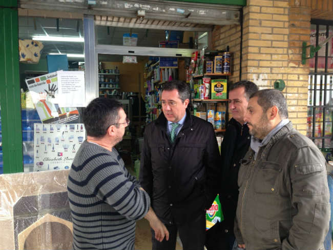 espadas comerciantes pino