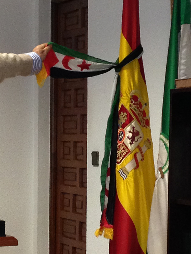 la foto bandera comunista Palomares