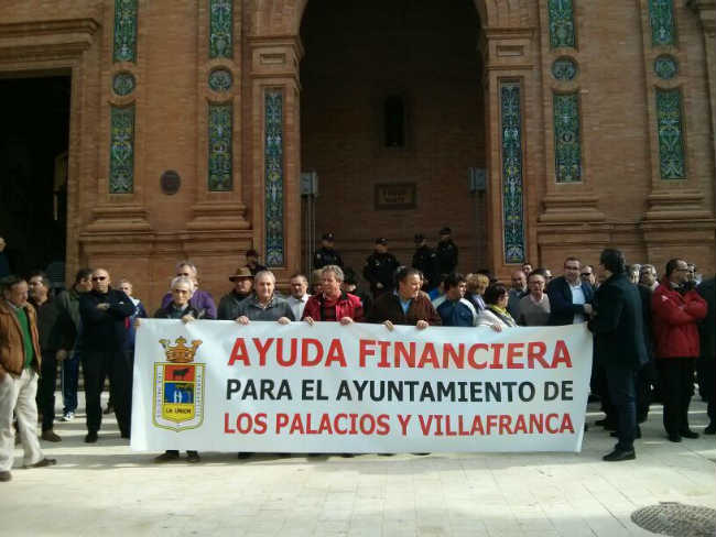 manifestacion ayuntamiento los palacios