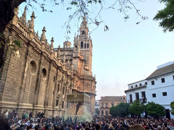 Esperanza de Triana - pilar delgado