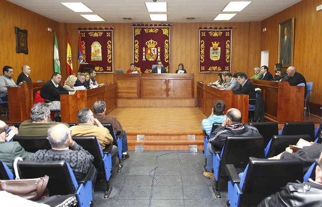 Pleno Los Palacios y Vfranca foto archivo