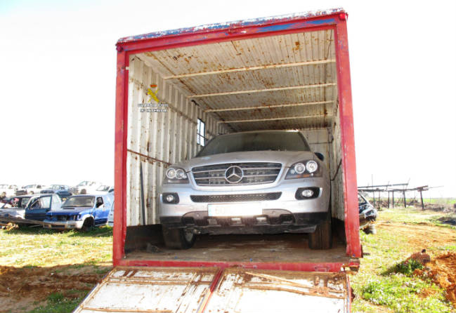 coche-escondido-desguace