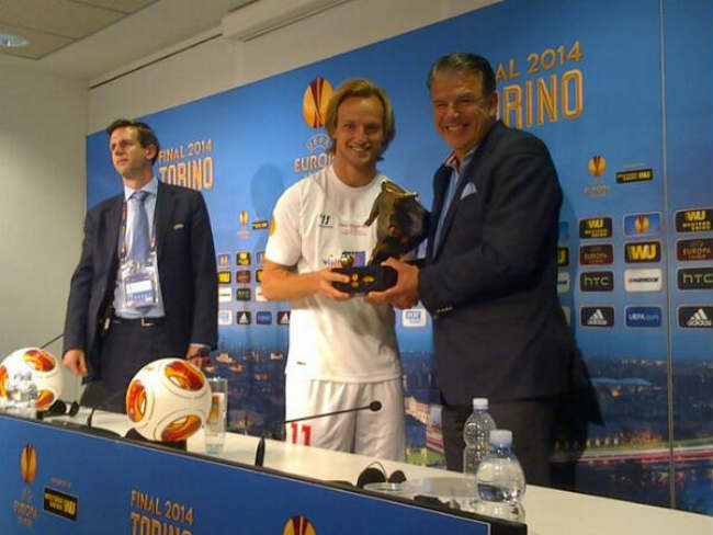 rakitic premio