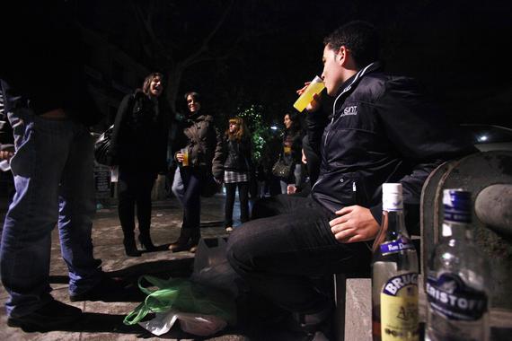 Tener-padres-autoritarios-aumenta-el-riesgo-de-consumo-de-drogas-en-adolescentes image 380