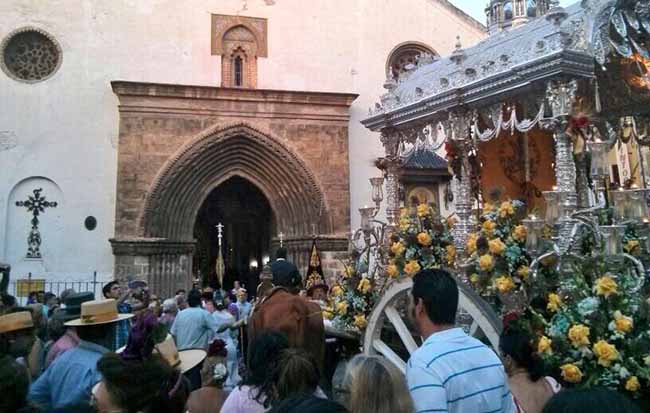 hermandad-rocio-macarena-omnium-sanctorum-crivas