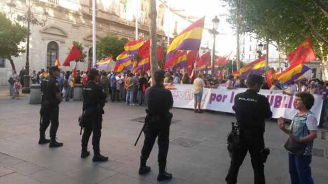 manifa-republica-plaza-nueva