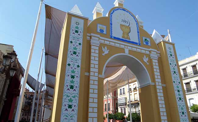 portada-corpus-2014-adrian-yanez