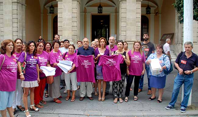 entrega-firmas-recortes-dependencia