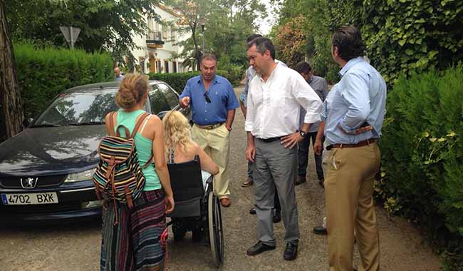 espadas-acceso-centro-salud-bermejales