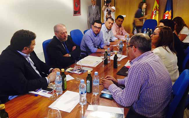 villalobos-reunion-alcaldes-campina