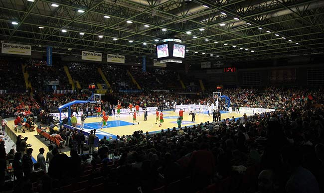 pabellon lleno medios