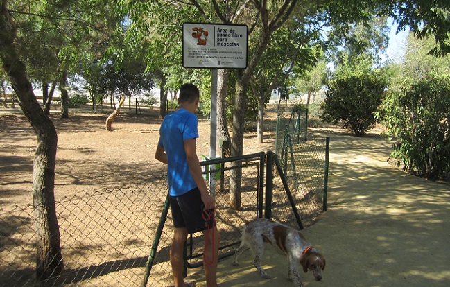 parque-canino-carmona