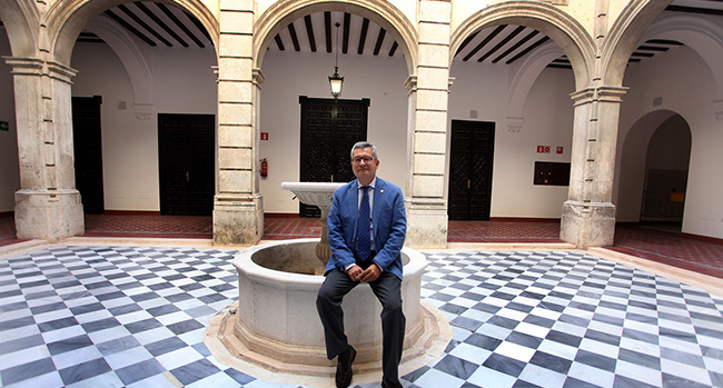 carlos-leon-vicerrector