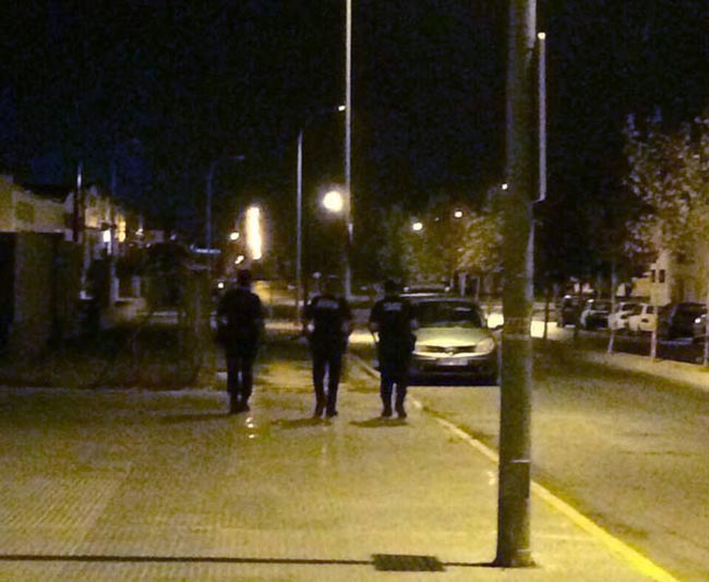 policias-los-palacios-andando