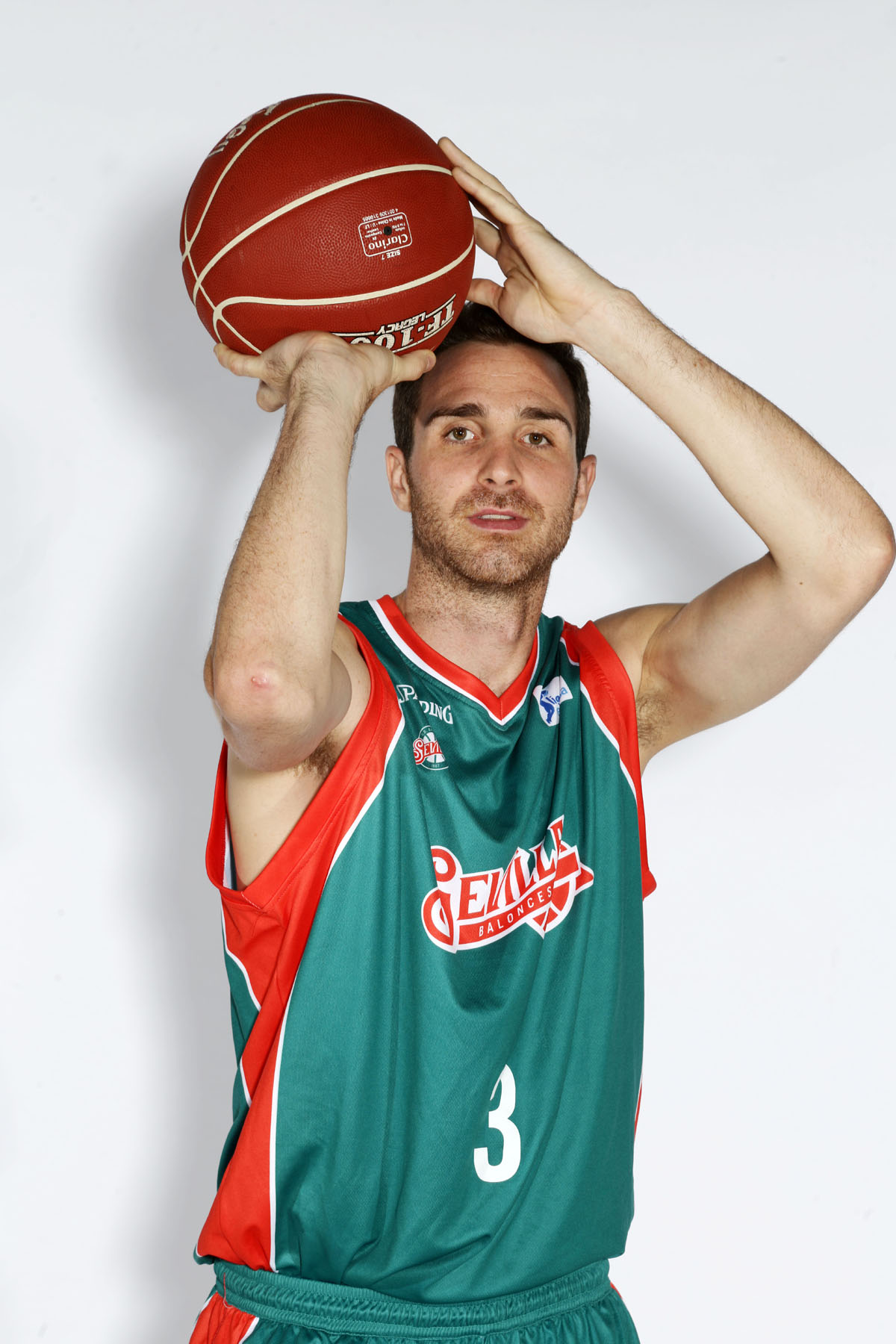 1415 SEV ALEX URTASUN 4 medios