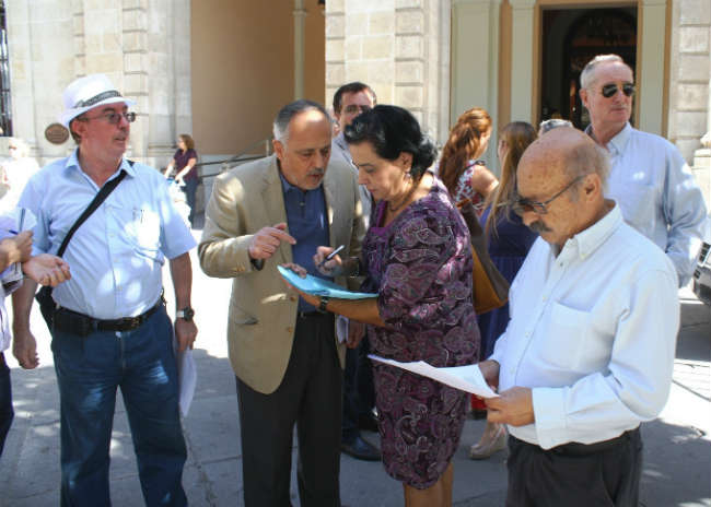 JMG con plataforma sevilla degradada5