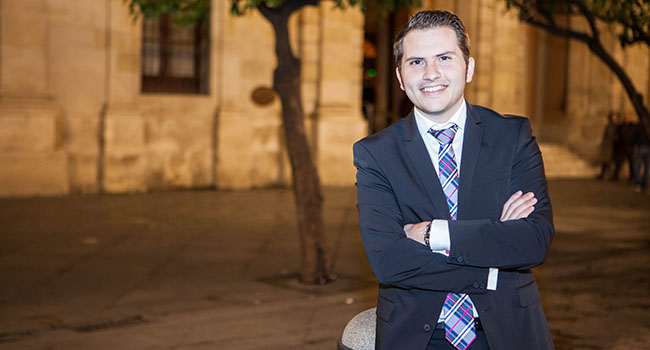 perfil-antonio-campos