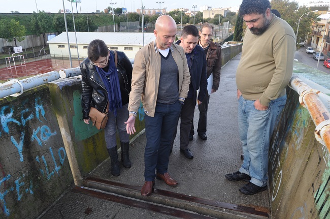 girela-pasarela-padre-pio