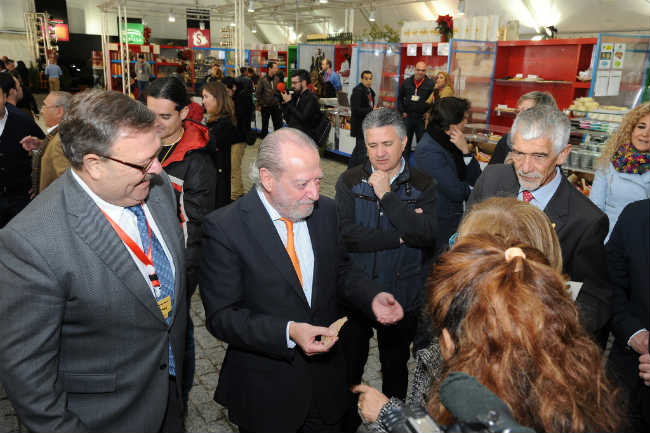 12-151214 balance feria gastronomia