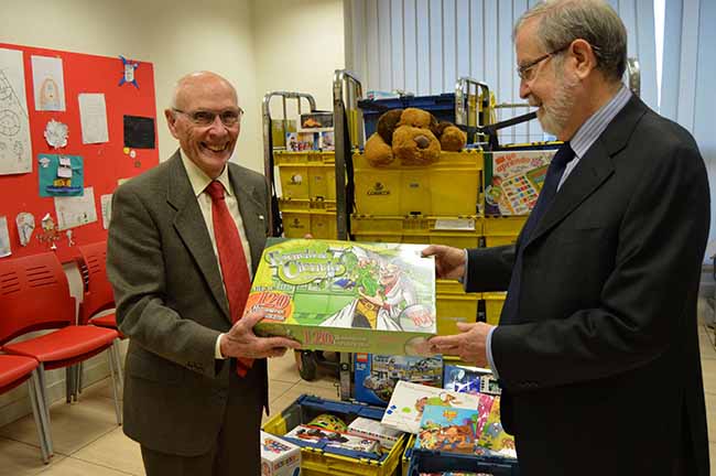correos-juguetes-cruz-roja