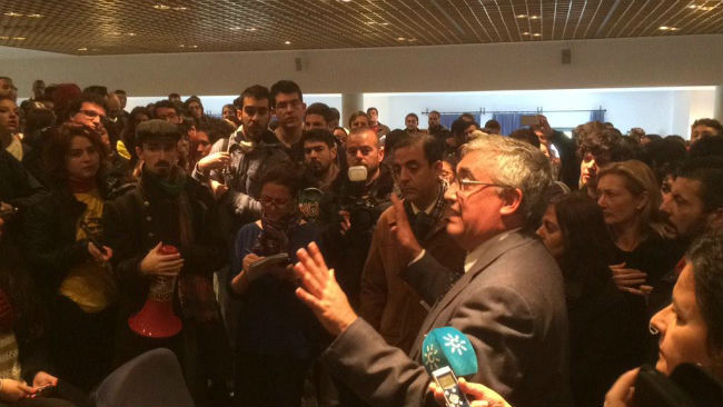 ramirez-de-arellano-alumnos-protestas-twitcadus-twitter