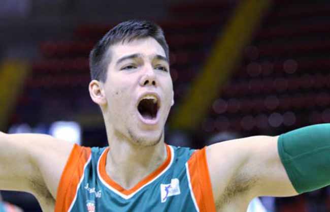 jugador-baloncesto-sevilla