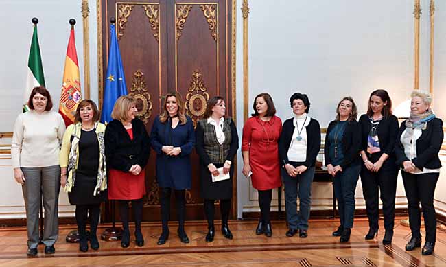 susana-diaz-confederacion-familiares-enfermos-alzheimer