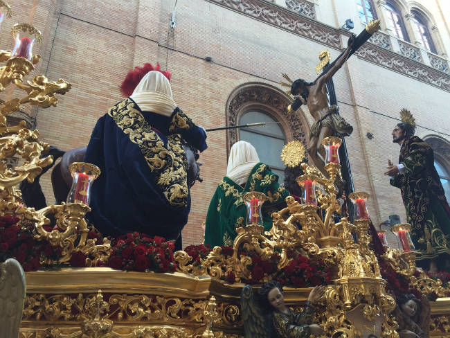 detalle-lanzada-pilar-delgado